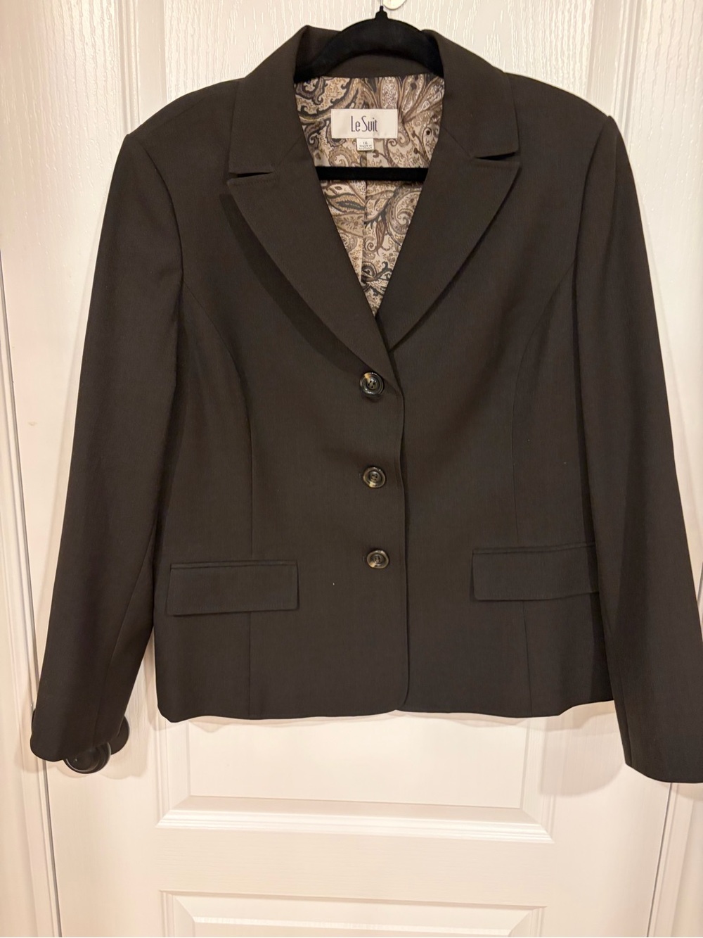 Le Suit Women's Dark Brown Suit Never Worn